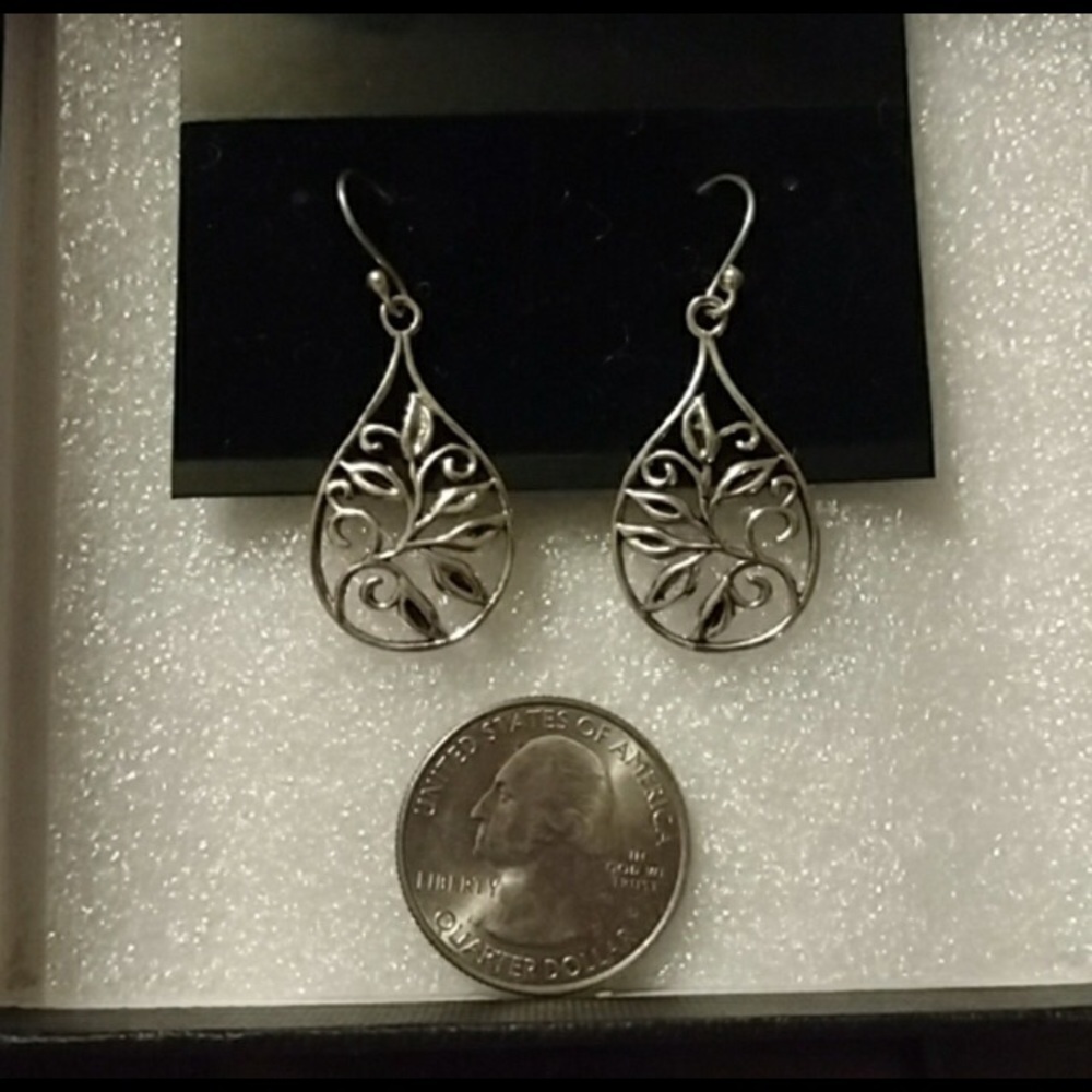 Sterling silver Teardrop leaf dangle earrings new - Picture 6 of 6